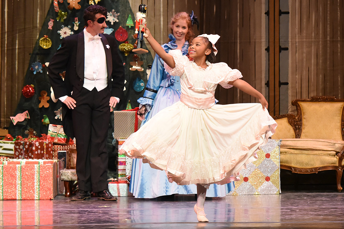 NOBA-student-Kaylen-Johnson-performs-as-Clara-in-The-Nutcracker-Suite-(photo-by-Jeff-Strout)