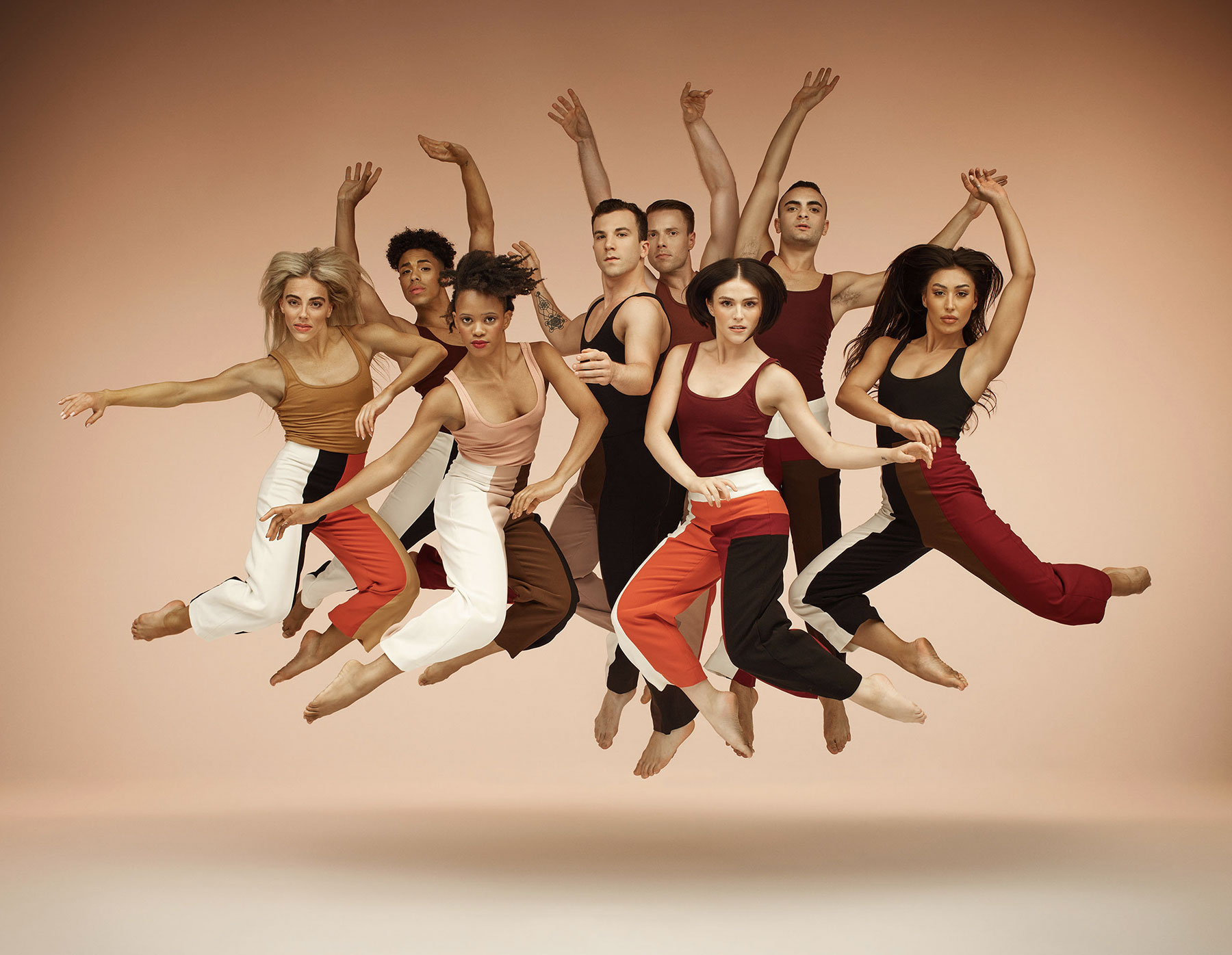 Contemporary dance group, результатов — 10 115: фотографии без лицензионных  платежей и стоковые изображения | Shutterstock